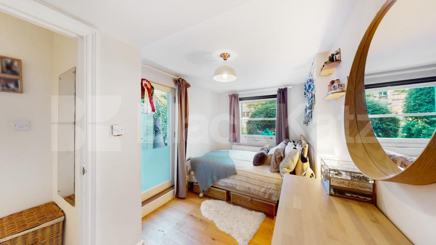 Bright Two-Bedroom Garden Flat in Tufnell Park Tufnell Park Road, Tufnell Park 